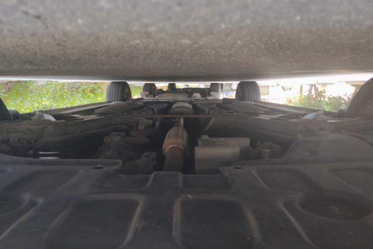 Used Roewe 350 2013 350S 1.5L Manual Xunchi Edition Chassis Front