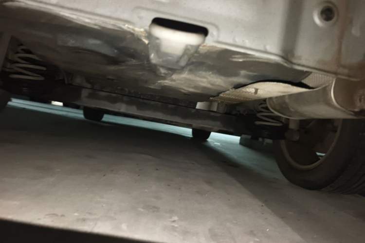 Used Roewe 350 2013 350C 1.5L Automatic Xunyue Edition Chassis Rear