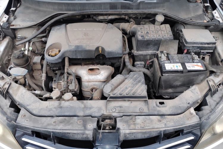 Used Roewe 350 2013 350S 1.5L Manual Xunchi Edition Engine Bay