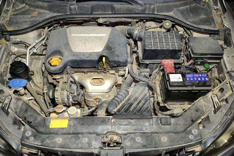 Used Roewe 350 2013 350S 1.5L Automatic Xunda Edition Engine Bay