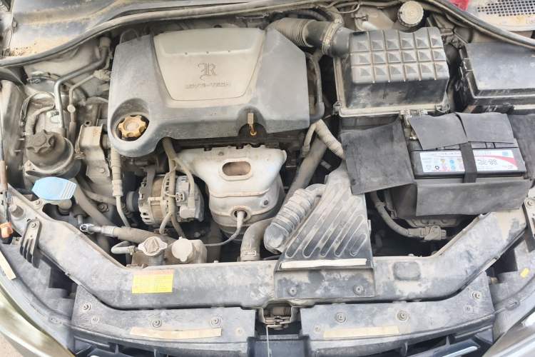 Used Roewe 350 2013 350C 1.5L Automatic Xunyue Edition Engine Bay