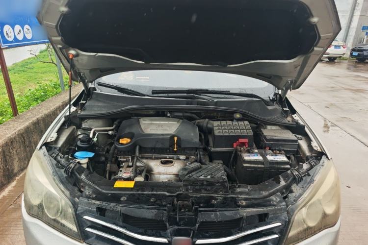 Used Roewe 350 2013 350S 1.5L Automatic Xunda Edition Engine Bay