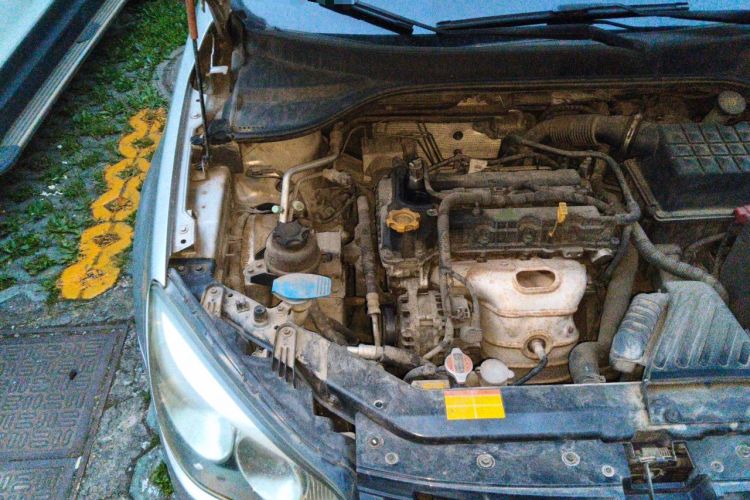 Used Roewe 350 2013 350S 1.5L Manual Xunchi Edition Engine Bay Right
