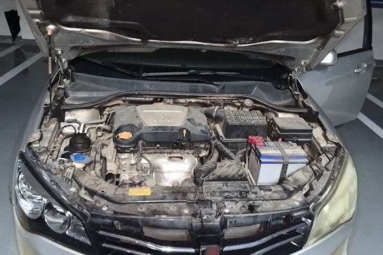 Used Roewe 350 2013 350S 1.5L Manual Xunchi Edition Engine Bay