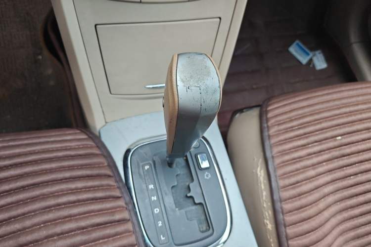 Used Roewe 350 2013 350S 1.5L Automatic Xunda Edition Gear Lever