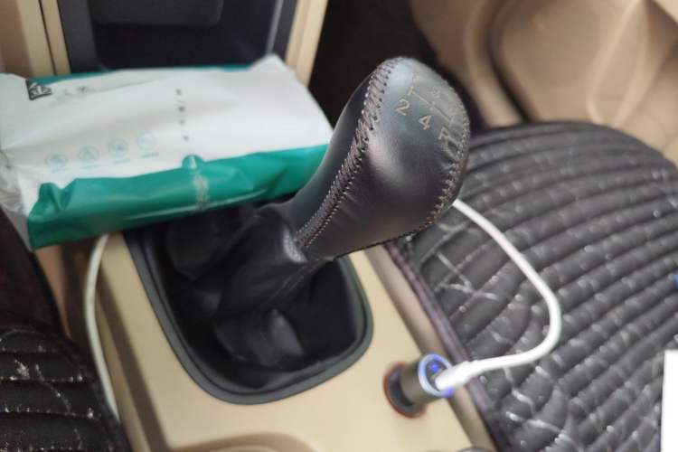Used Roewe 350 2013 350S 1.5L Manual Xunchi Edition Gear Lever