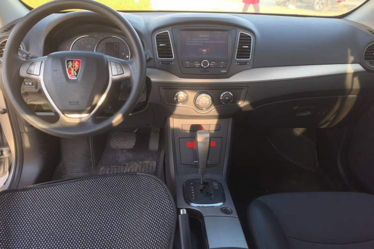 Used Roewe 350 2013 350C 1.5L Automatic Xunyue Edition Interior 3
