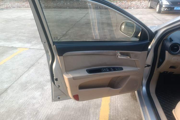 Used Roewe 350 2013 350S 1.5L Manual Xunchi Edition Left Front Door Interior