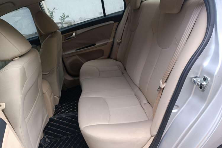 Used Roewe 350 2013 350S 1.5L Manual Xunchi Edition Left Rear Seat