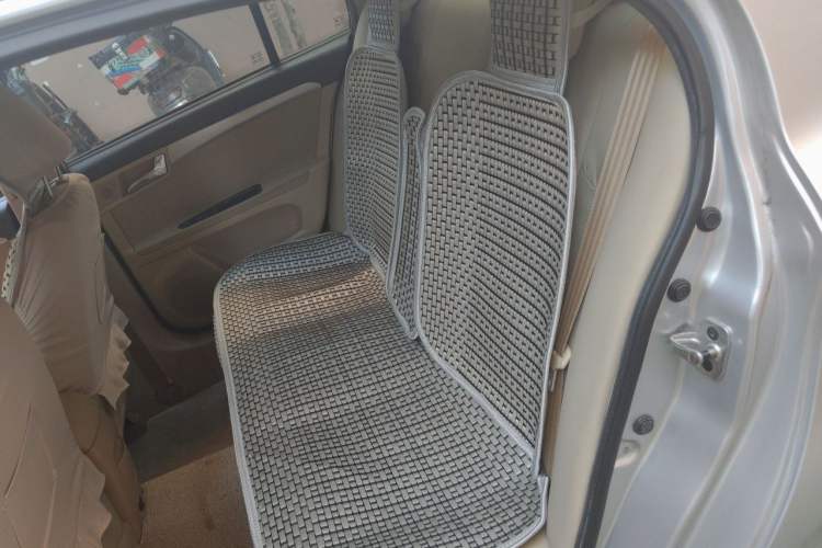 Used Roewe 350 2013 350S 1.5L Manual Xunchi Edition Left Rear Seat