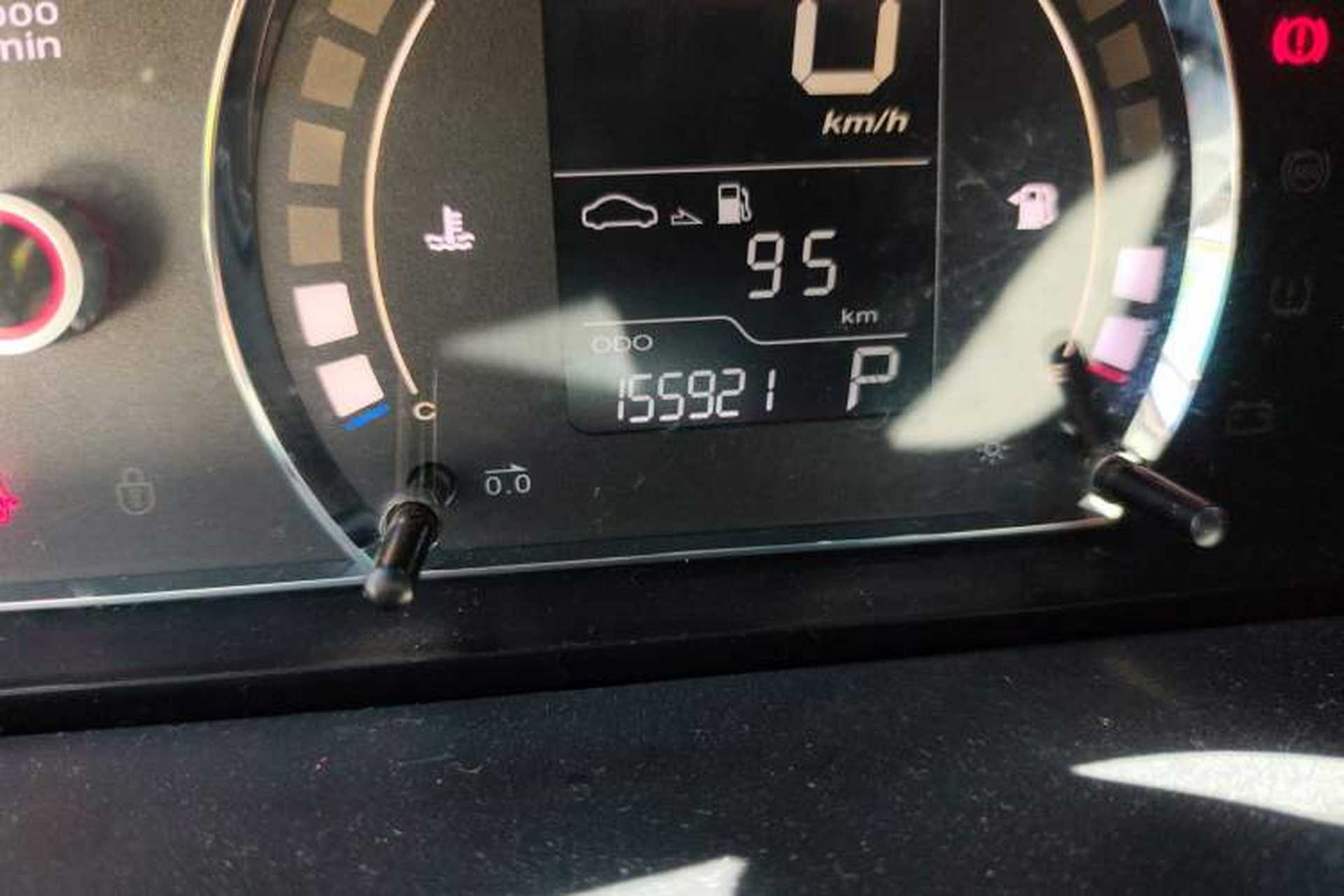 Used Roewe 350 2013 350S 1.5L Automatic Xunda Edition Odometer Close Up