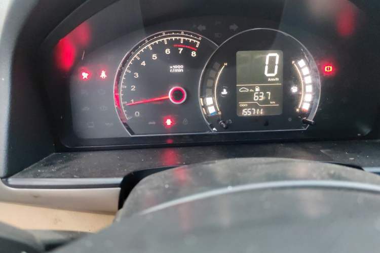 Used Roewe 350 2013 350S 1.5L Manual Xunchi Edition Odometer Close Up