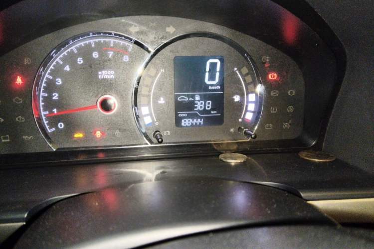 Used Roewe 350 2013 350S 1.5L Manual Xunchi Edition Odometer Close Up