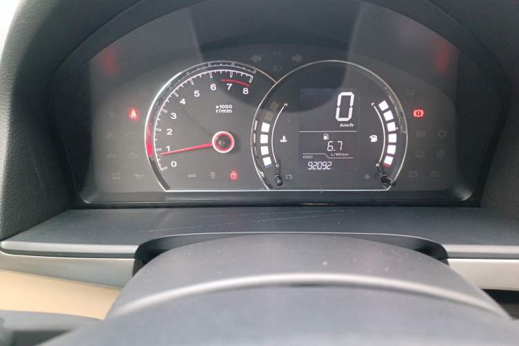 Used Roewe 350 2013 350S 1.5L Manual Xunchi Edition Odometer Close Up