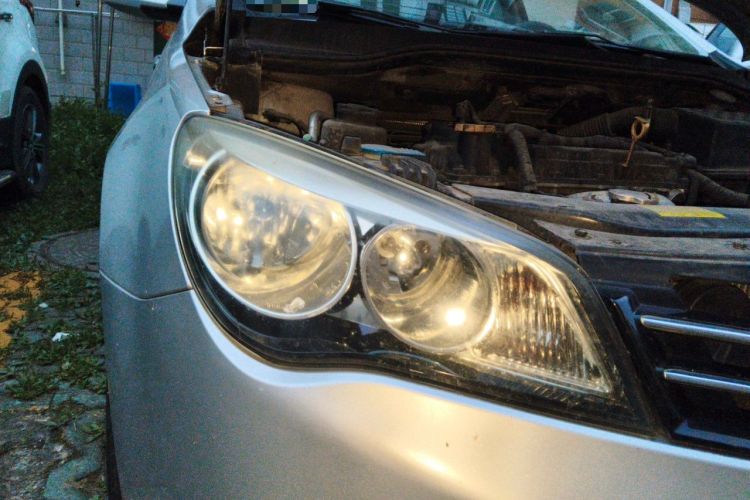 Used Roewe 350 2013 350S 1.5L Manual Xunchi Edition Right Front Headlight