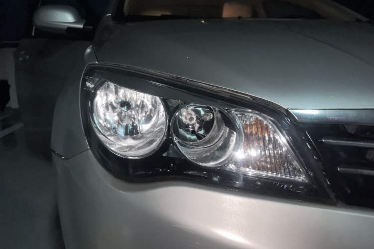 Used Roewe 350 2013 350S 1.5L Manual Xunchi Edition Right Front Headlight