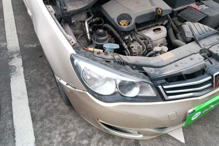 Used Roewe 350 2013 350S 1.5L Automatic Xunda Edition Right Front Headlight