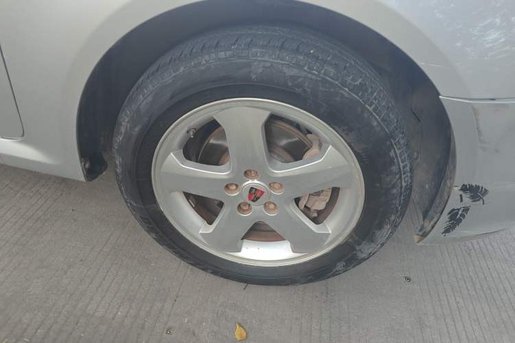 Used Roewe 350 2013 350S 1.5L Manual Xunchi Edition Right Front Wheel Hub