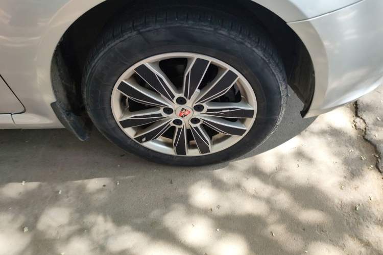 Used Roewe 350 2013 350S 1.5L Manual Xunchi Edition Right Front Wheel Hub