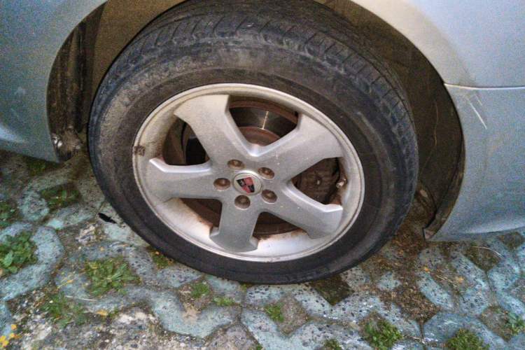 Used Roewe 350 2013 350S 1.5L Manual Xunchi Edition Right Front Wheel Hub