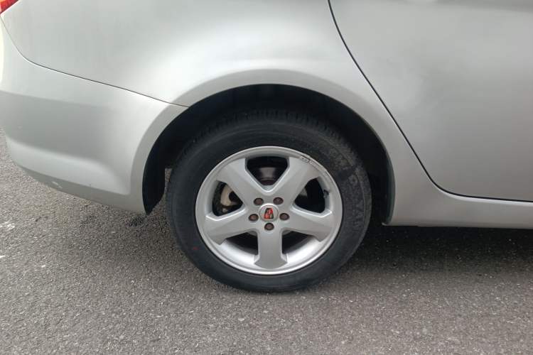 Used Roewe 350 2013 350S 1.5L Manual Xunchi Edition Right Rear Wheel Hub