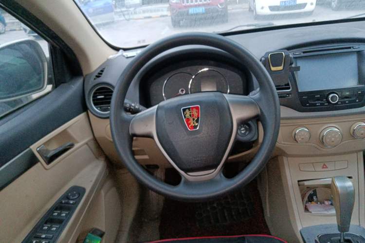 Used Roewe 350 2013 350S 1.5L Automatic Xunda Edition Steering Wheel