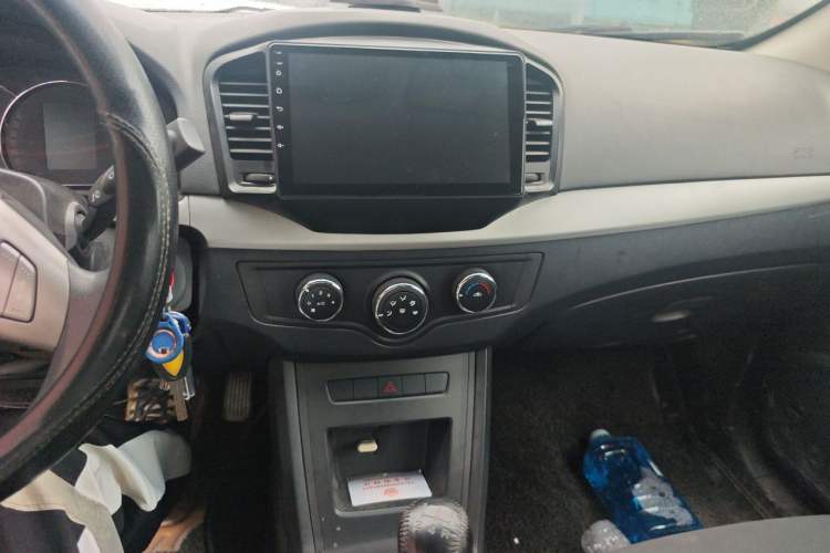 Used Roewe 350 2013 350S 1.5L Manual Xunchi Edition Audio And AC Panel