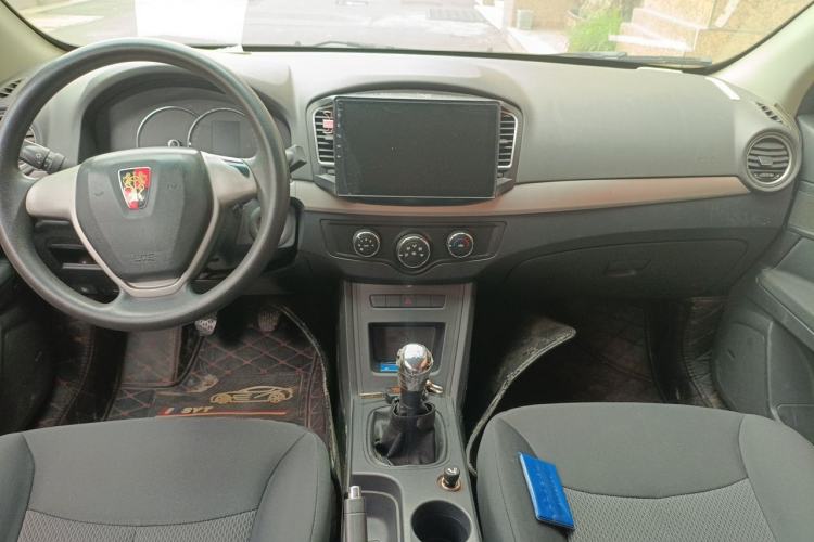 Used Roewe 350 2013 350S 1.5L Manual Xunchi Edition Center Console