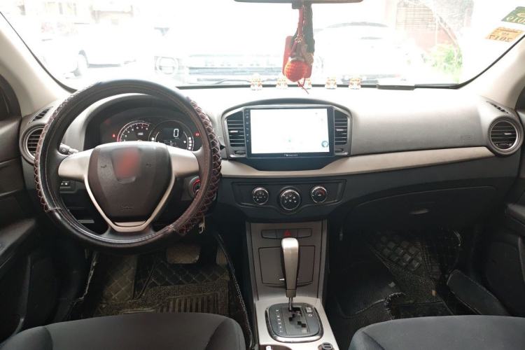 Used Roewe 350 2013 350S 1.5L Automatic Xunda Edition Center Console