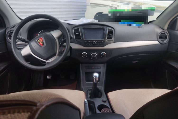 Used Roewe 350 2013 350S 1.5L Manual Xunchi Edition Center Console