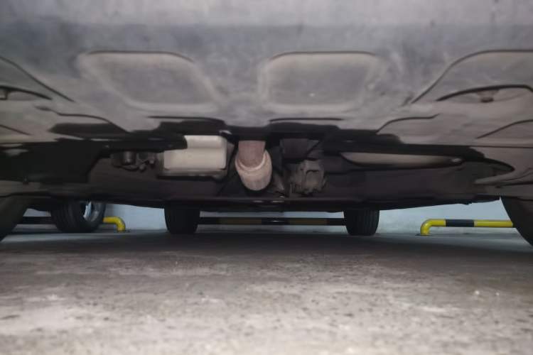 Used Roewe 350 2013 350C 1.5L Automatic Xunyue Edition Chassis Front