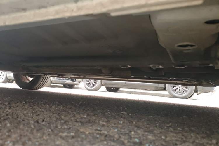Used Roewe 350 2013 350S 1.5L Automatic Xunda Edition Chassis Front Right