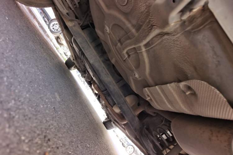 Used Roewe 350 2013 350S 1.5L Manual Xunchi Edition Chassis Rear