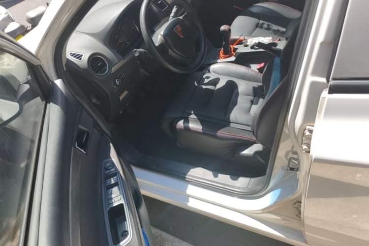 Used Roewe 350 2013 350S 1.5L Manual Xunchi Edition Driver Seat