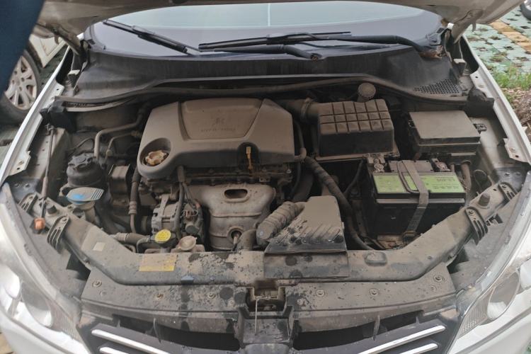 Used Roewe 350 2013 350C 1.5L Automatic Xunyue Edition Engine Bay