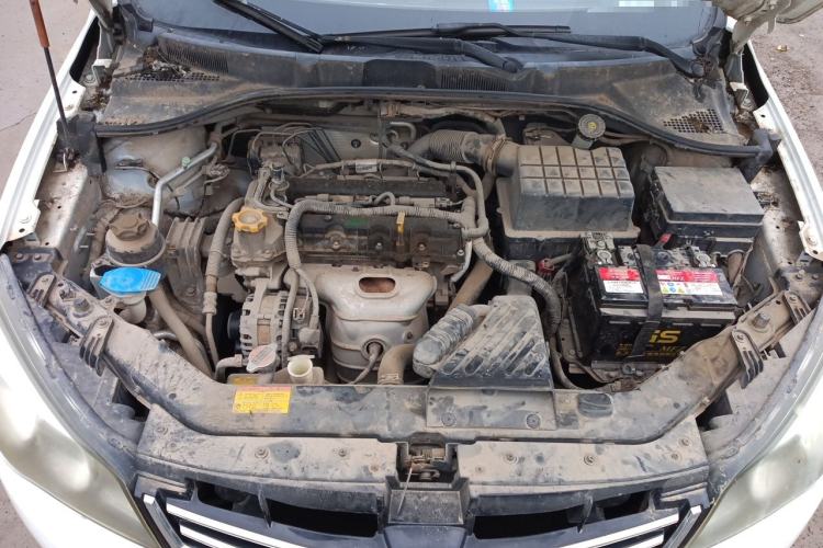 Used Roewe 350 2013 350S 1.5L Manual Xunchi Edition Engine Bay