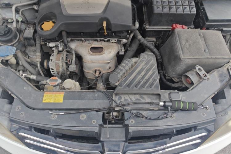 Used Roewe 350 2013 350S 1.5L Automatic Xunda Edition Engine Bay