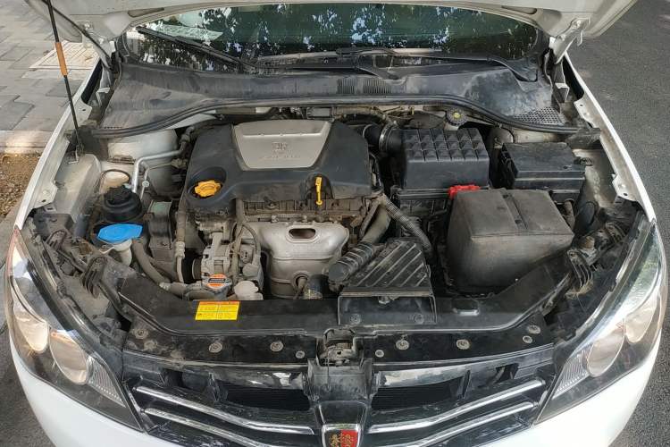 Used Roewe 350 2013 350S 1.5L Manual Xunchi Edition Engine Bay