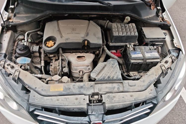 Used Roewe 350 2013 350S 1.5L Manual Xunchi Edition Engine Bay