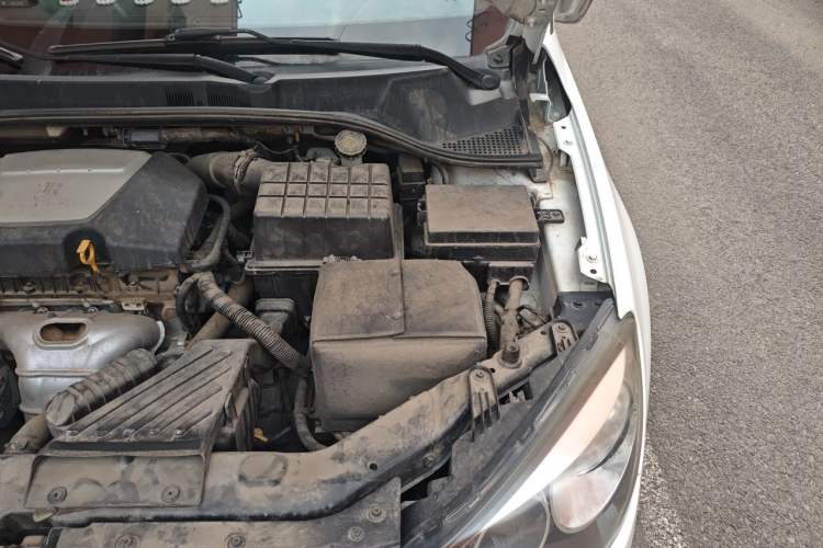 Used Roewe 350 2013 350S 1.5L Automatic Xunda Edition Engine Bay Left
