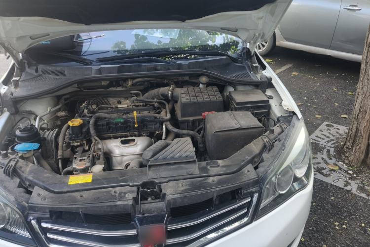 Used Roewe 350 2013 350S 1.5L Manual Xunchi Edition Engine Bay Left