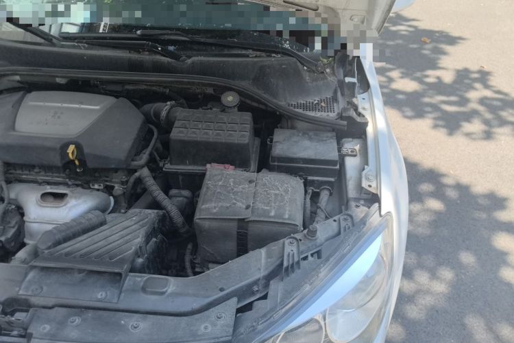 Used Roewe 350 2013 350S 1.5L Manual Xunchi Edition Engine Bay Left