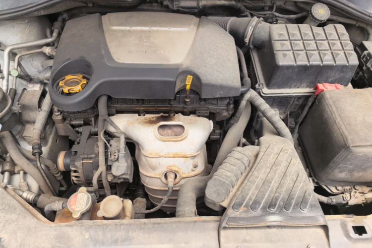 Used Roewe 350 2013 350S 1.5L Automatic Xunda Edition Engine Bay