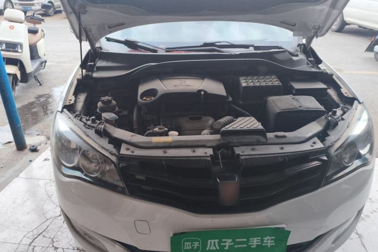 Used Roewe 350 2013 350C 1.5L Manual Swift Edition Engine Bay Right