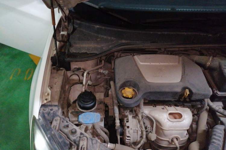 Used Roewe 350 2013 350S 1.5L Automatic Xunda Edition Engine Bay Right