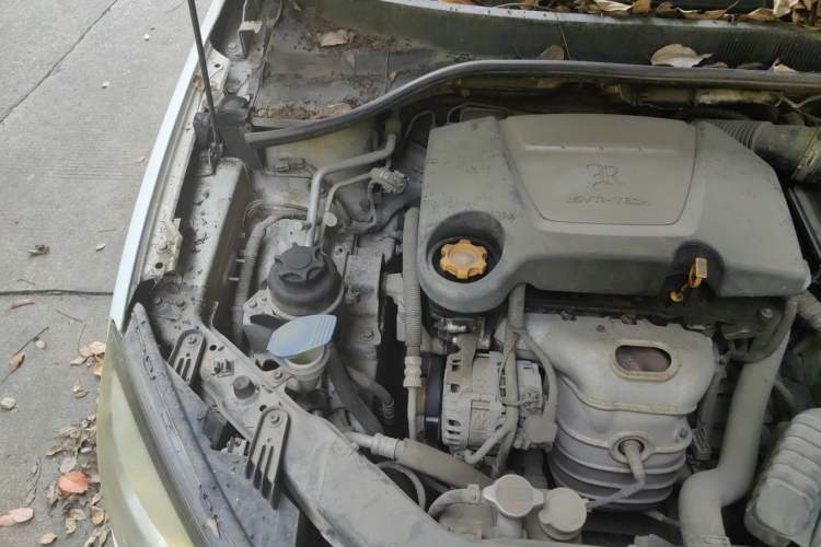 Used Roewe 350 2013 350S 1.5L Automatic Xunda Edition Engine Bay Right