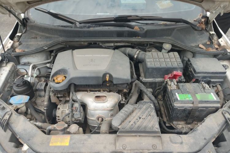 Used Roewe 350 2013 350S 1.5L Manual Xunchi Edition Engine Bay