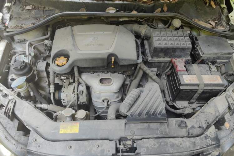 Used Roewe 350 2013 350S 1.5L Automatic Xunda Edition Engine Bay