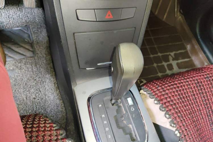 Used Roewe 350 2013 350S 1.5L Automatic Xunda Edition Gear Lever