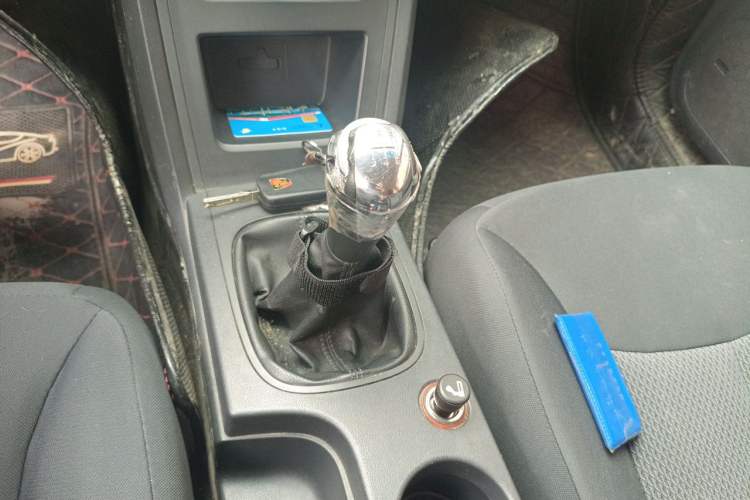 Used Roewe 350 2013 350S 1.5L Manual Xunchi Edition Gear Lever